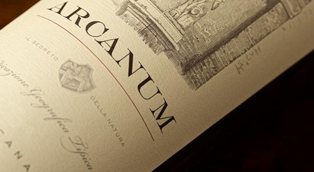 Arcanum bottle shot